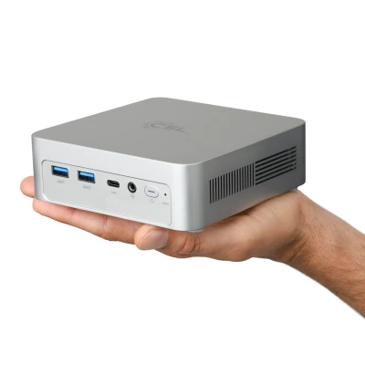 Mini PC mit Windows 11 Home und 64 GB RAM: CSL VenomBox II bietet AMD Ryzen 7 8745HS, 500 GB M.2 NVMe SSD und vielseitige Multi-Monitor-Optionen.
